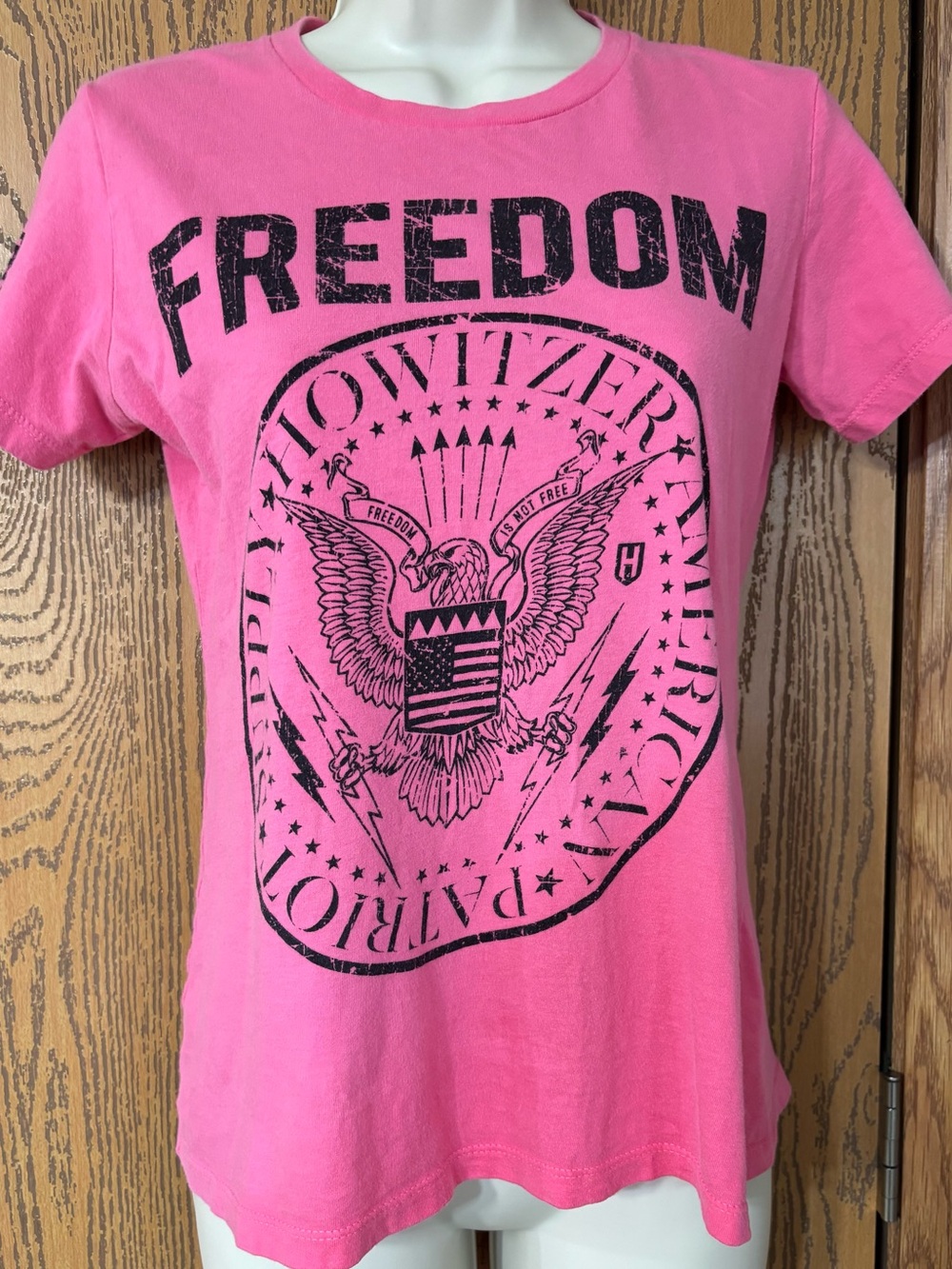 Freedom Graphic Short Sleeve Tee - Pink